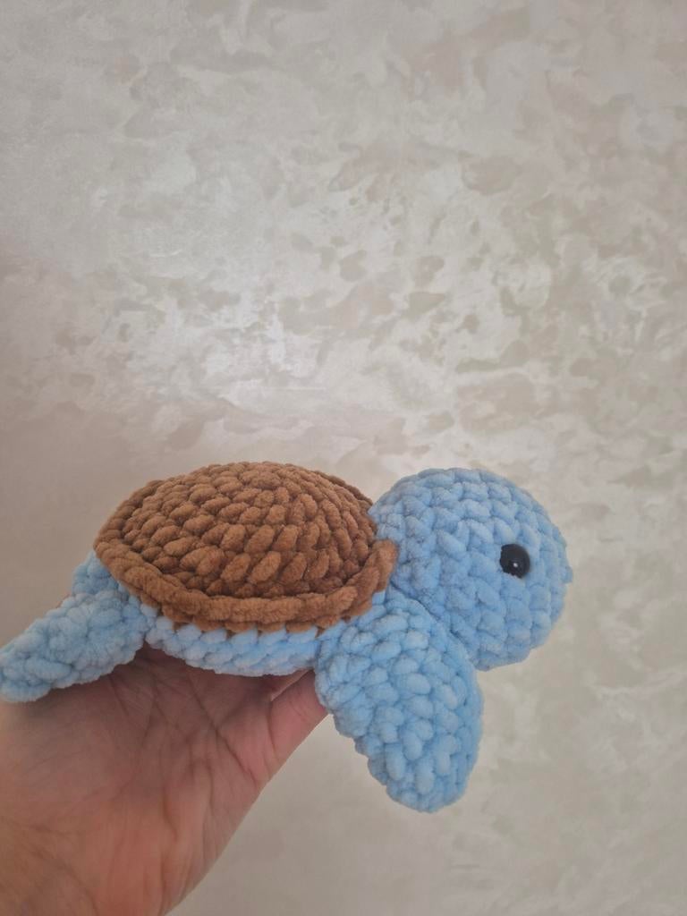 Jouet tortue fait main, Enfants & Bébés, Cadeaux d'accouchement & Assiettes de naissance, Enlèvement