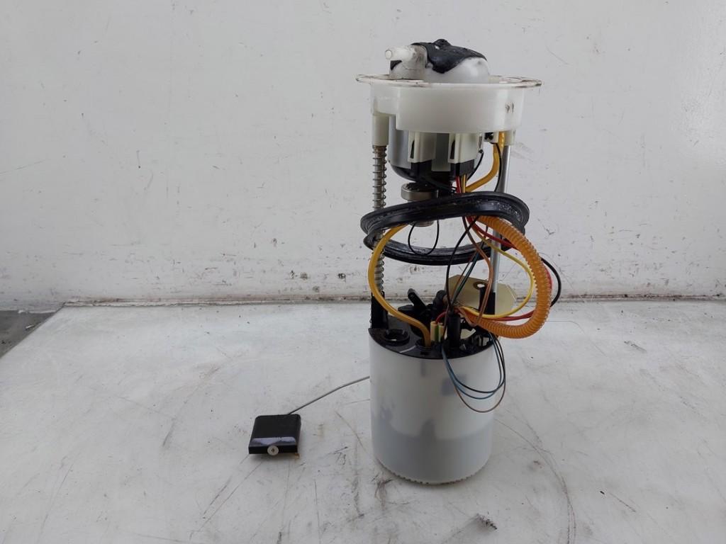 BRANDSTOFPOMP ELECT. Macan (95B) (|8R0919051G|95B919051L|), Gebruikt, Porsche