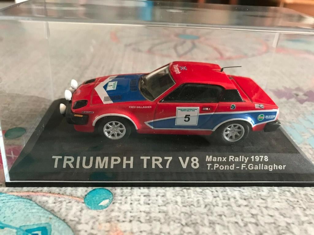 TRIUMPH TR7 V8 Coupe Rallye 1978 1/43 IXO U.H. Neuve + Boite, Enlèvement ou Envoi, Neuf, Voiture, Universal Hobbies