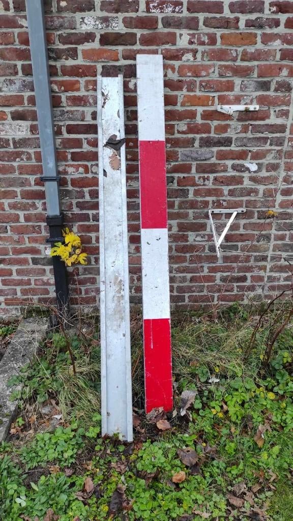 2 rampes réfléchissantes/signalisations 2m de long, Articles professionnels, Agriculture | Outils, Enlèvement