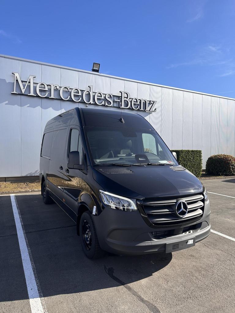 Mercedes-Benz Sprinter Sprinter 319 CDI Panel Van L2 RWD SEL, Auto's, Bestelwagens en Lichte vracht, 4 deurs, 4 cilinders, 2000 kg