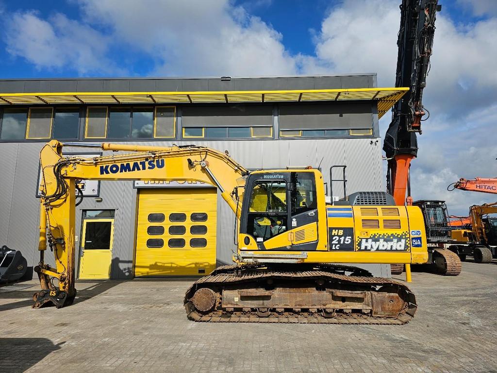 Komatsu HB215LC-2 WE1349, Excavatrice