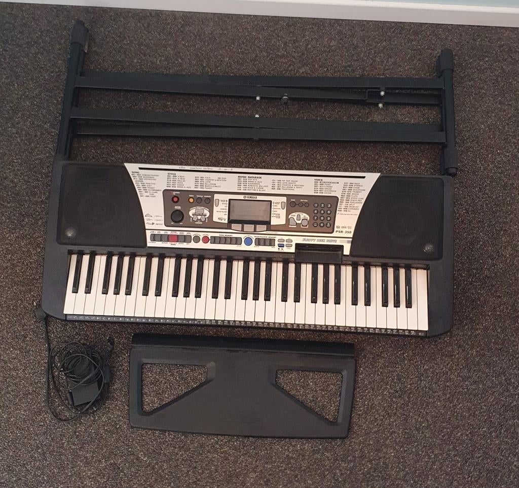 Synthesiser Yamaha, Muziek en Instrumenten, Ophalen, Zo goed als nieuw, Yamaha, Met standaard