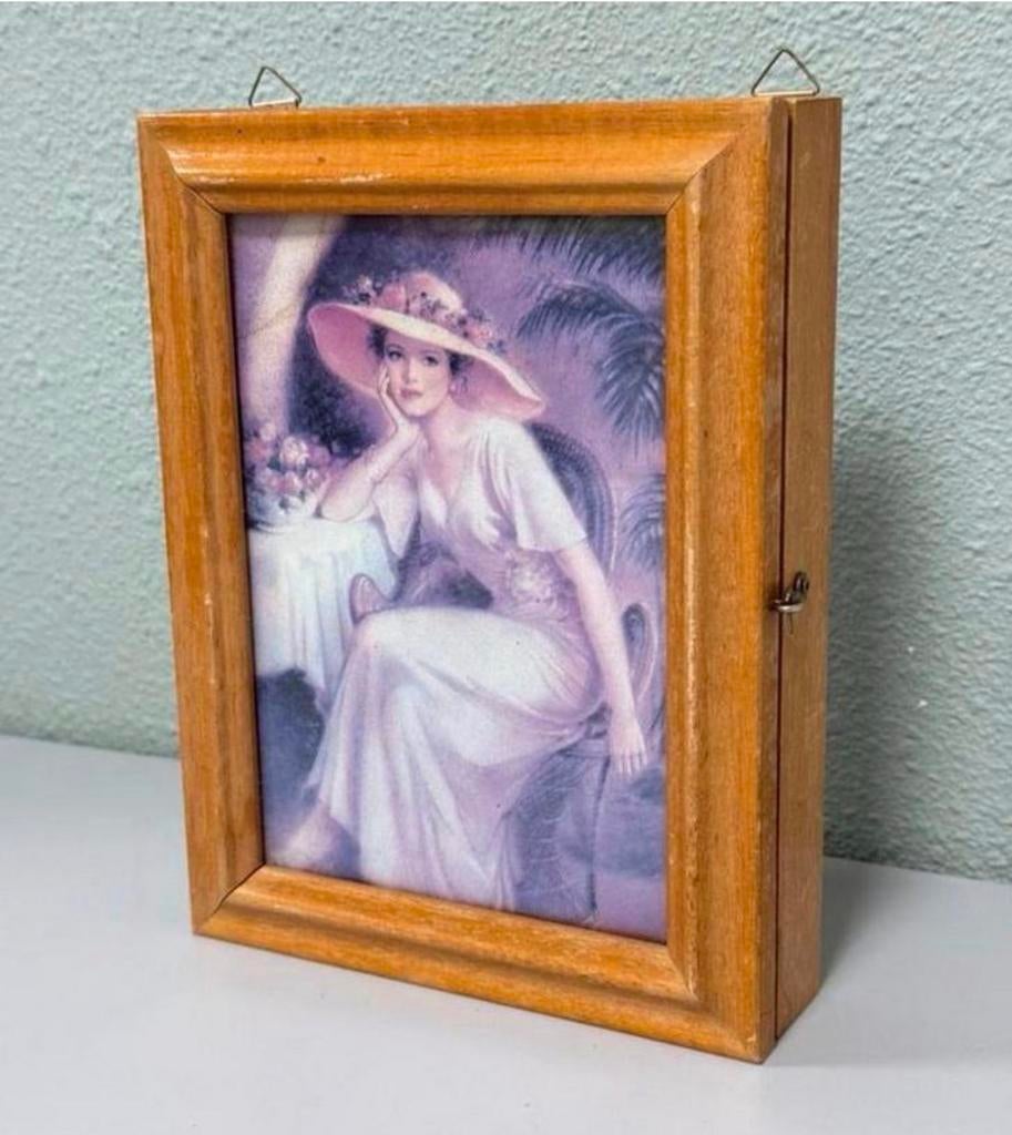 Armoire à clés en bois antique avec armoire à en bois peinte, Enlèvement ou Envoi