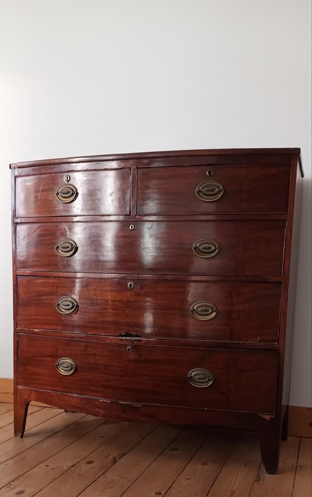 Meuble à tiroirs style acajou, Enlèvement