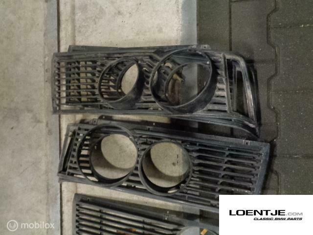Grill BMW e21 zes cilinder 320 323i, Gebruikt, Ophalen of Verzenden, BMW, BMW