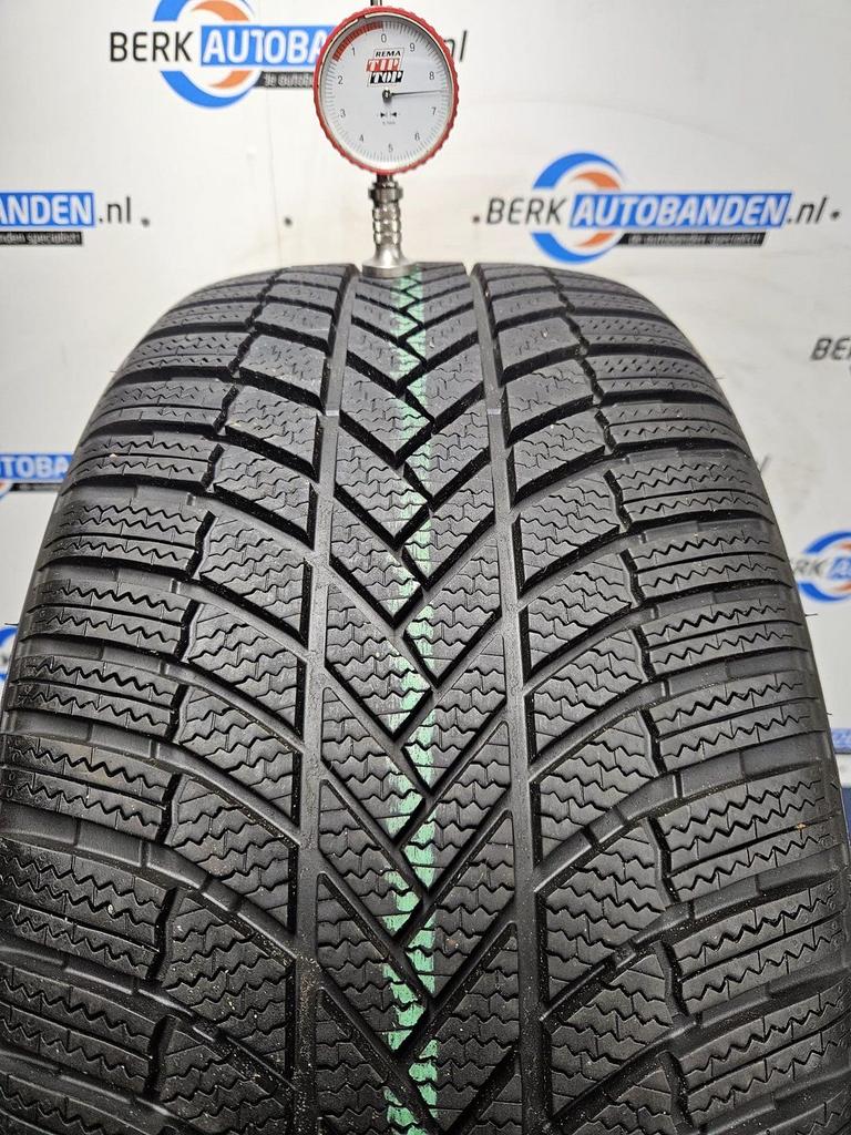 2x Bridgestone Blizzak LM005 255/40 R19 100V 255/40/19 25540, Auto-onderdelen, 19 inch, Gebruikt, 255 mm, -