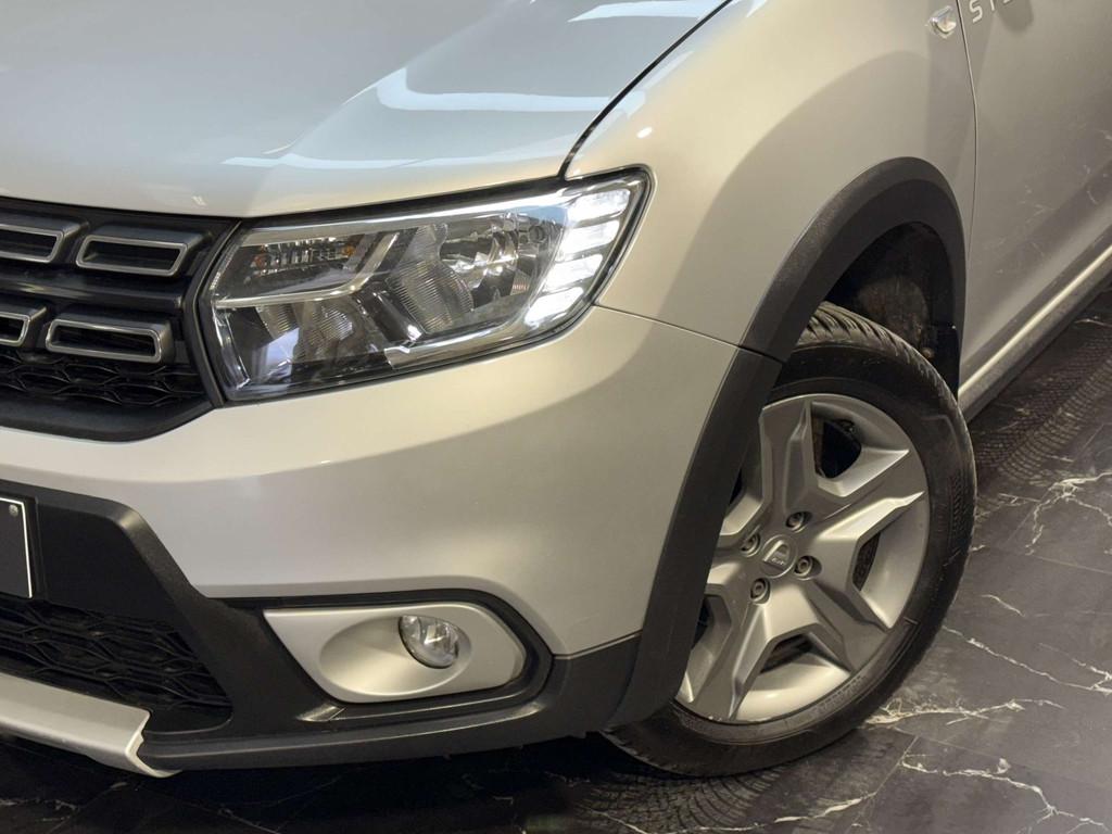 Dacia Sandero Sandero Stepway 1.5 dCi Explorer (bj 2017), Auto's, Stof, Gebruikt, 4 cilinders, Bedrijf