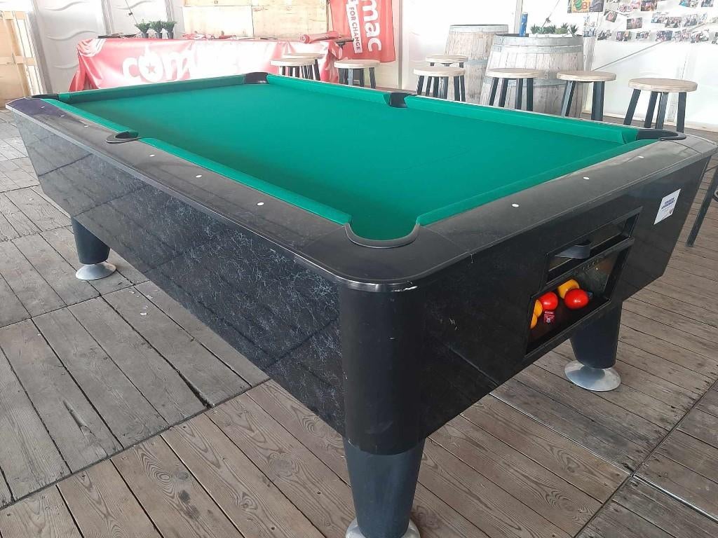 Allerlei biljarts., Sport en Fitness, Ophalen, Zo goed als nieuw, Biljarttafel