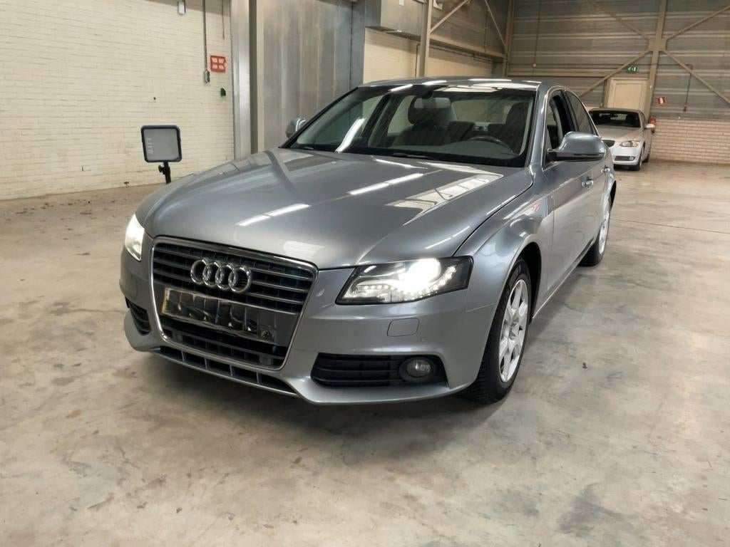 Audi A4 B8 1.8TFSi benzine automaat xenon navi trekhaak, 1789 cc, 4 cilinders, A4, Grijs