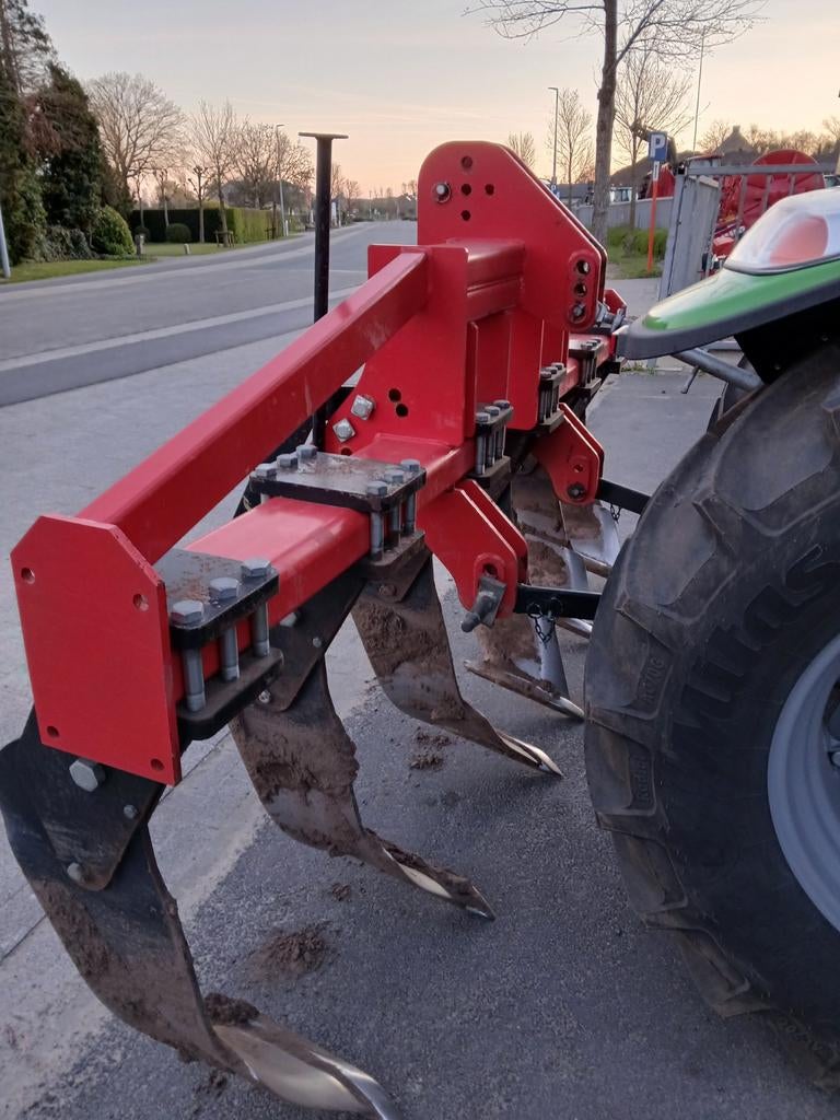 Agram, Zakelijke goederen, Landbouw | Onderdelen | Banden, Velgen en Assen, Ophalen