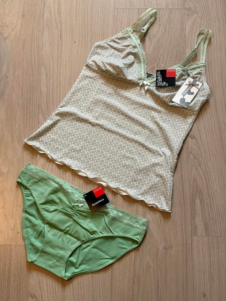Nieuw groen setje van Insua (S/M)., Kleding | Dames, Ondergoed en Lingerie, Ophalen of Verzenden, Groen, Setje