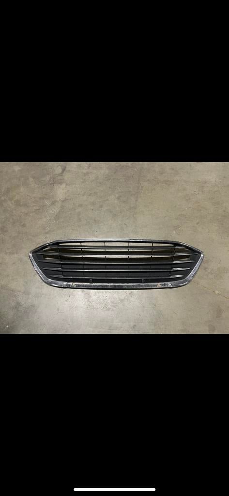Ford Focus MK4 voorbumper grille, Gebruikt, Voor, Ophalen of Verzenden, Ford
