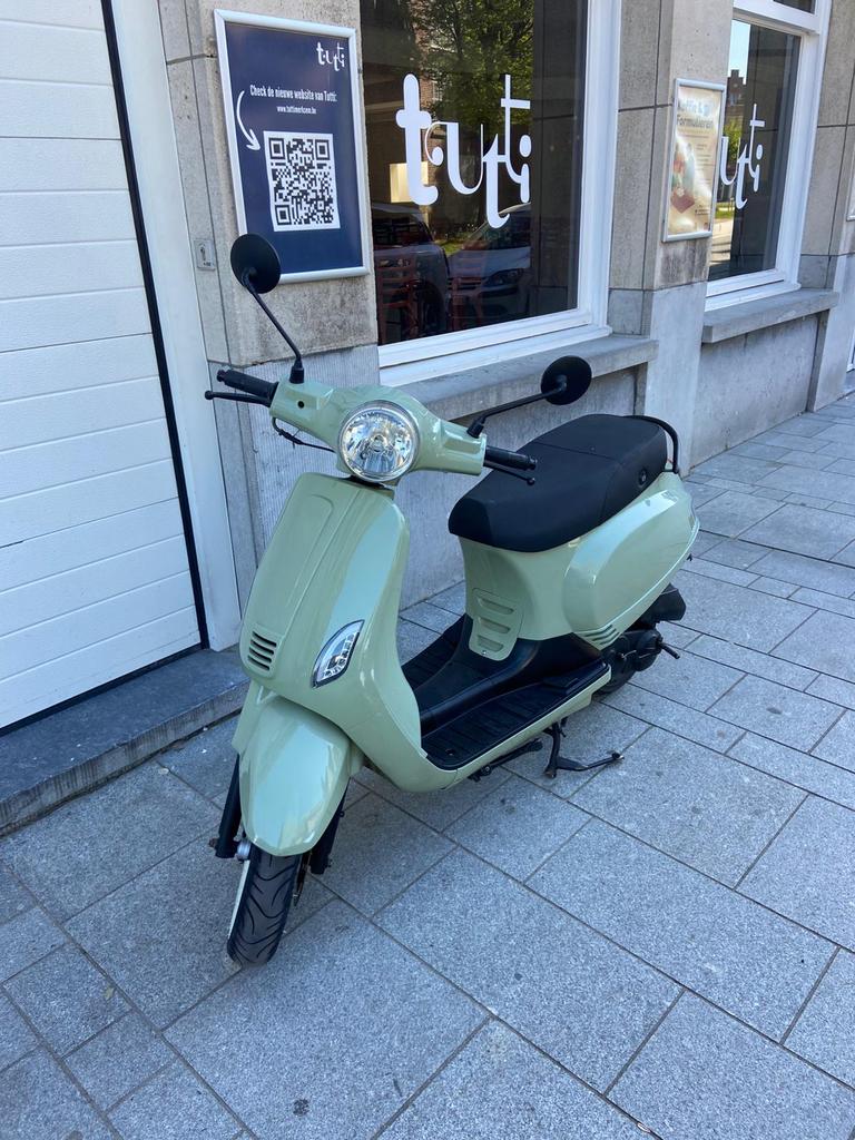 Scooter A klasse, Fietsen en Brommers, Scooters | Piaggio, Ophalen, Overige modellen, Klasse A (25 km/u), Zo goed als nieuw