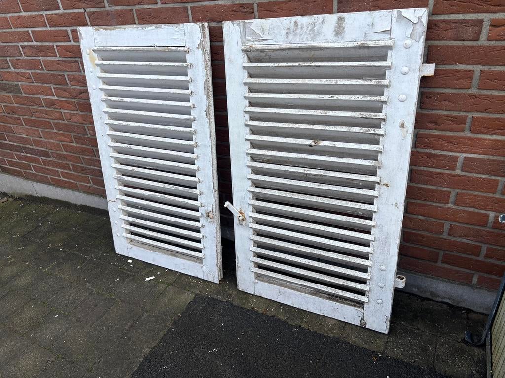 Verschillende oude decoratieve sierluiken, Ophalen, Zo goed als nieuw