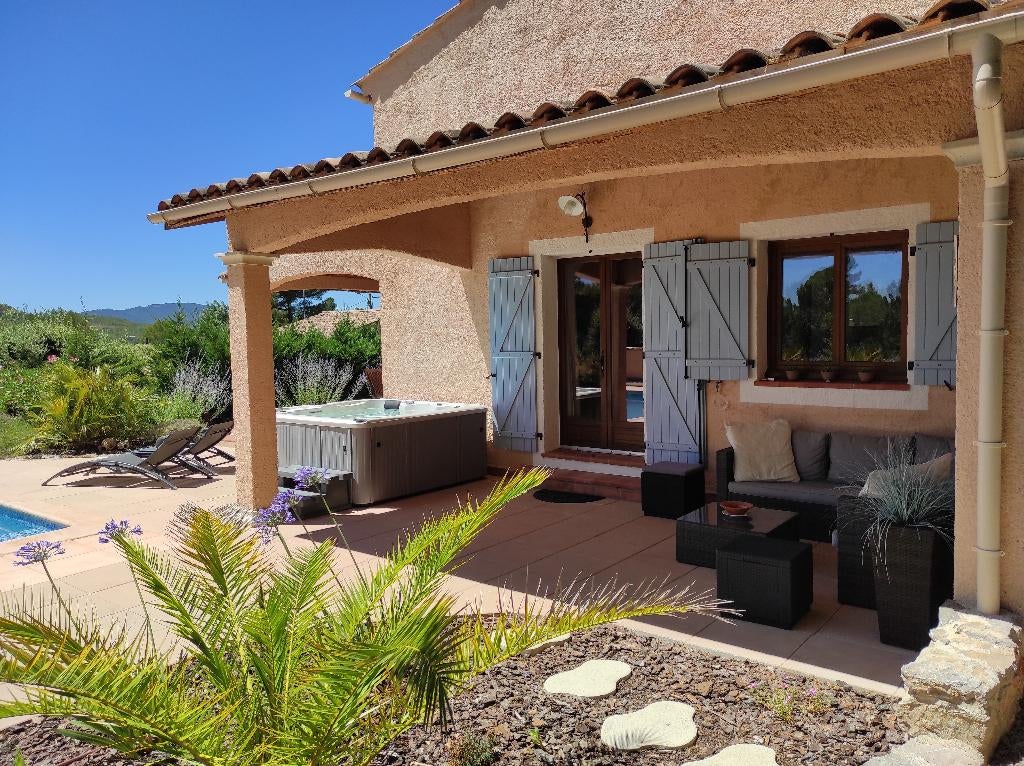 Villa de vacances (Sud - France - Provence - VAR), Propriétaire, Maison de campagne ou Villa, 8 personnes, Campagne