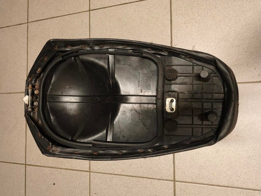 Mbk onderdelen, Enlèvement ou Envoi, Selle