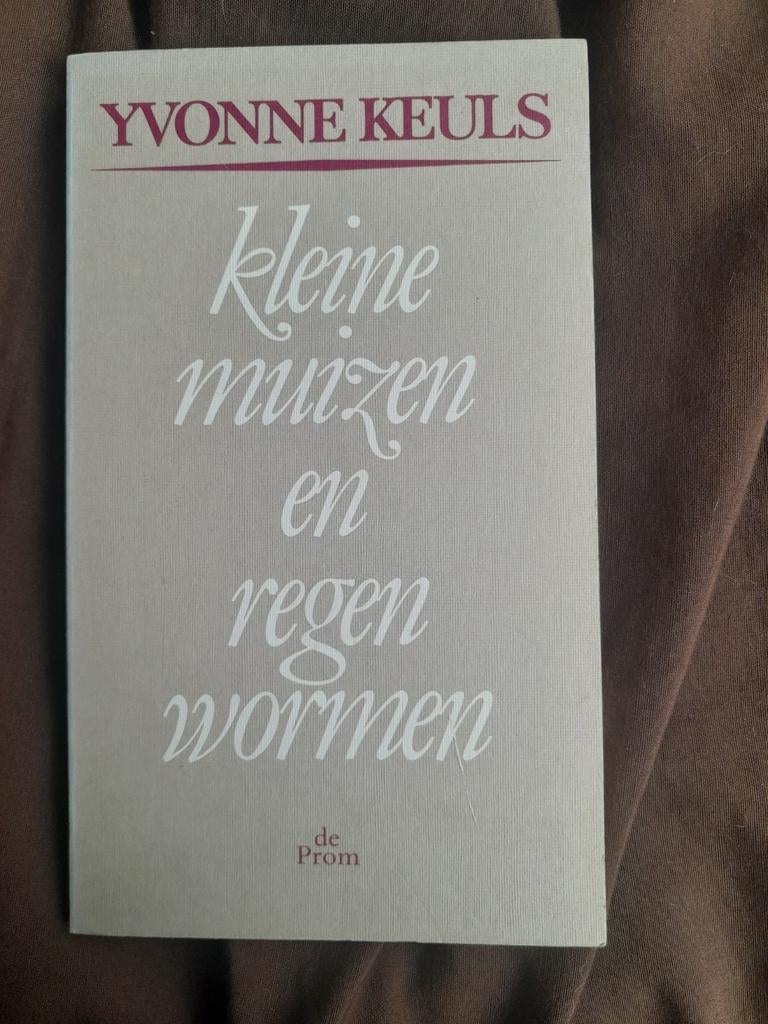 Yvonne Keuls - kleine muizen en regenwormen, Ophalen of Verzenden