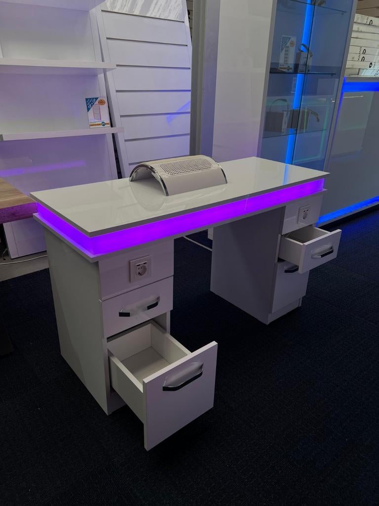 MOOI SHOWMODEL MANICURE TAFEL, Ophalen, Wit