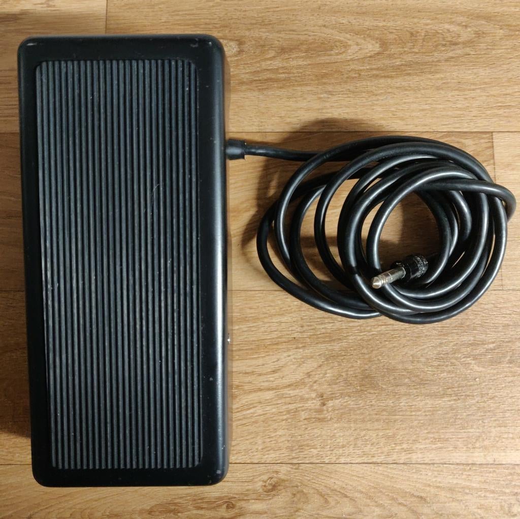 Voetbediening E-mu Systems Inc, Ophalen of Verzenden, Gebruikt, Volume