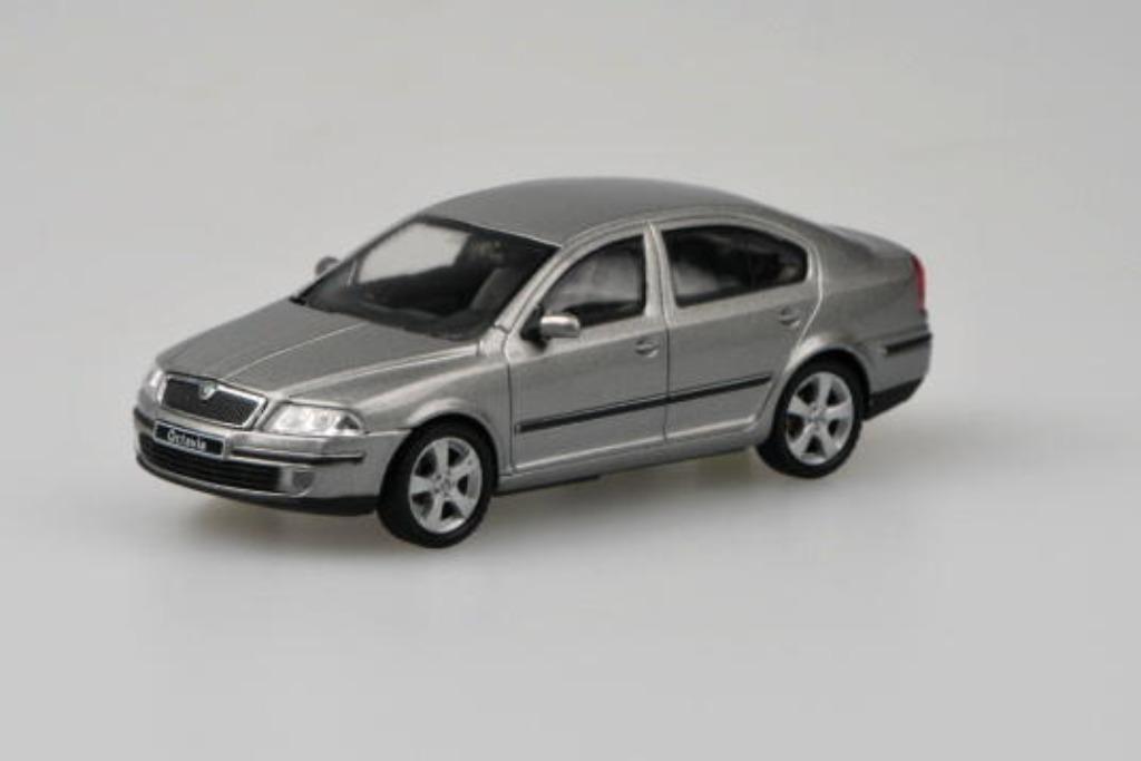 modèle réduit Skoda Octavia 2004 divers, Hobby & Loisirs créatifs, Envoi, Neuf, Voiture