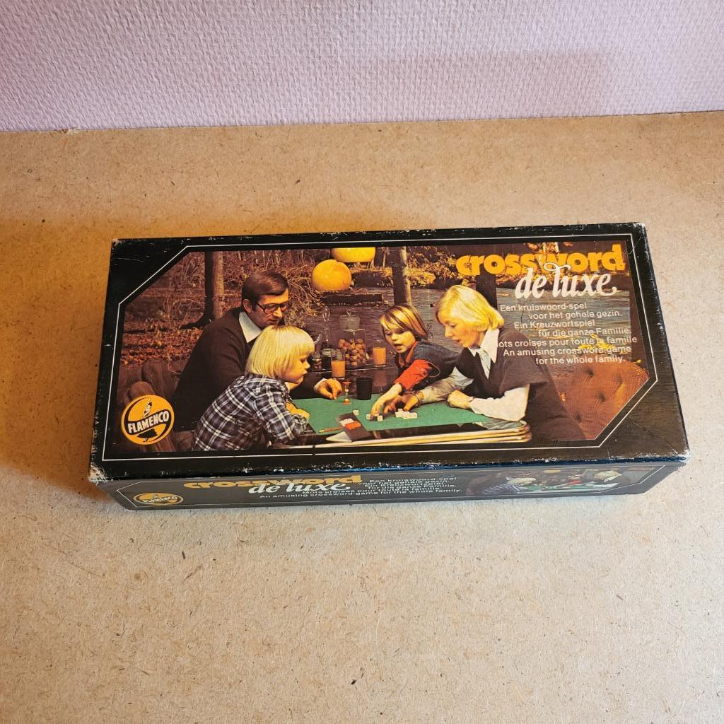 Spel: Vintage Crossword Deluxe, Hobby en Vrije tijd, Een of twee spelers, Ophalen of Verzenden, Gebruikt, Flamenco