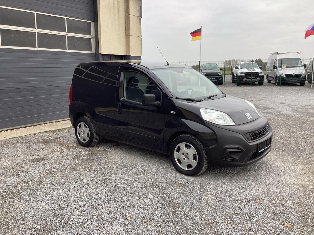 fiat fiorino 13jtd 6/2022 32000km airco 11950e alles in, Autos, Achat, Entreprise, 2 places, Boîte manuelle