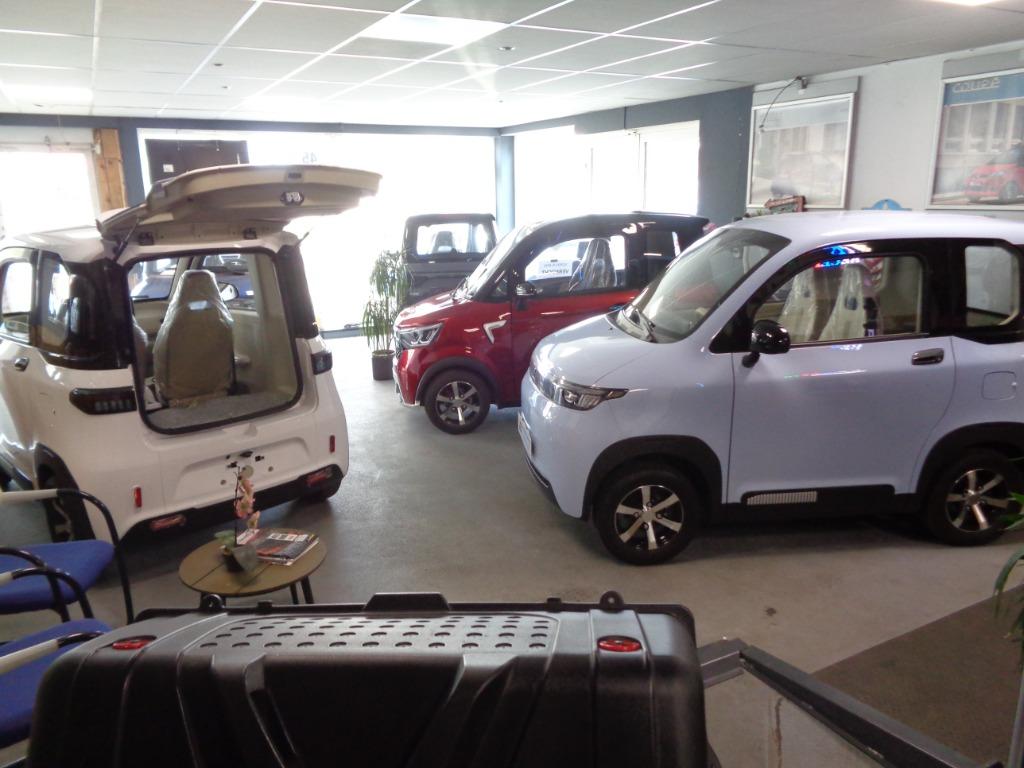 ontdek je brommobiel bij uw verdeler voor scherpe prijs, Auto's, Aixam, Overige kleuren, Te koop, Kunstmatig leder, Voorwielaandrijving