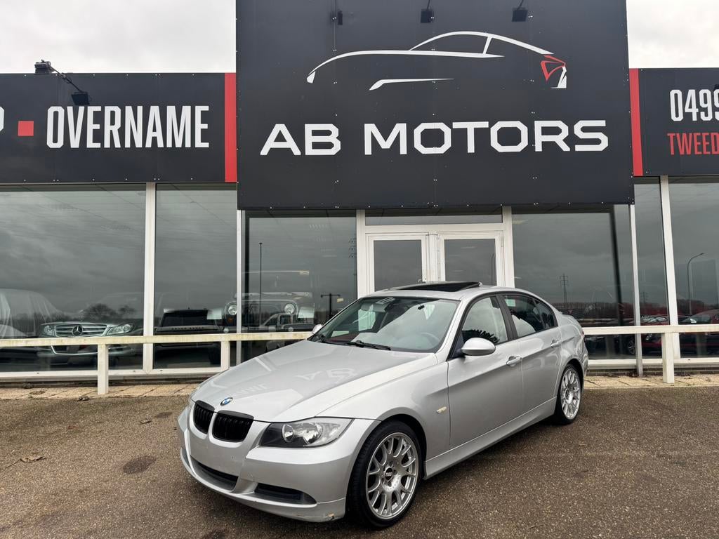 Bmw 318i 2007 140 000 km toit ouvert en cuir Navi, Achat, Entreprise, Essence
