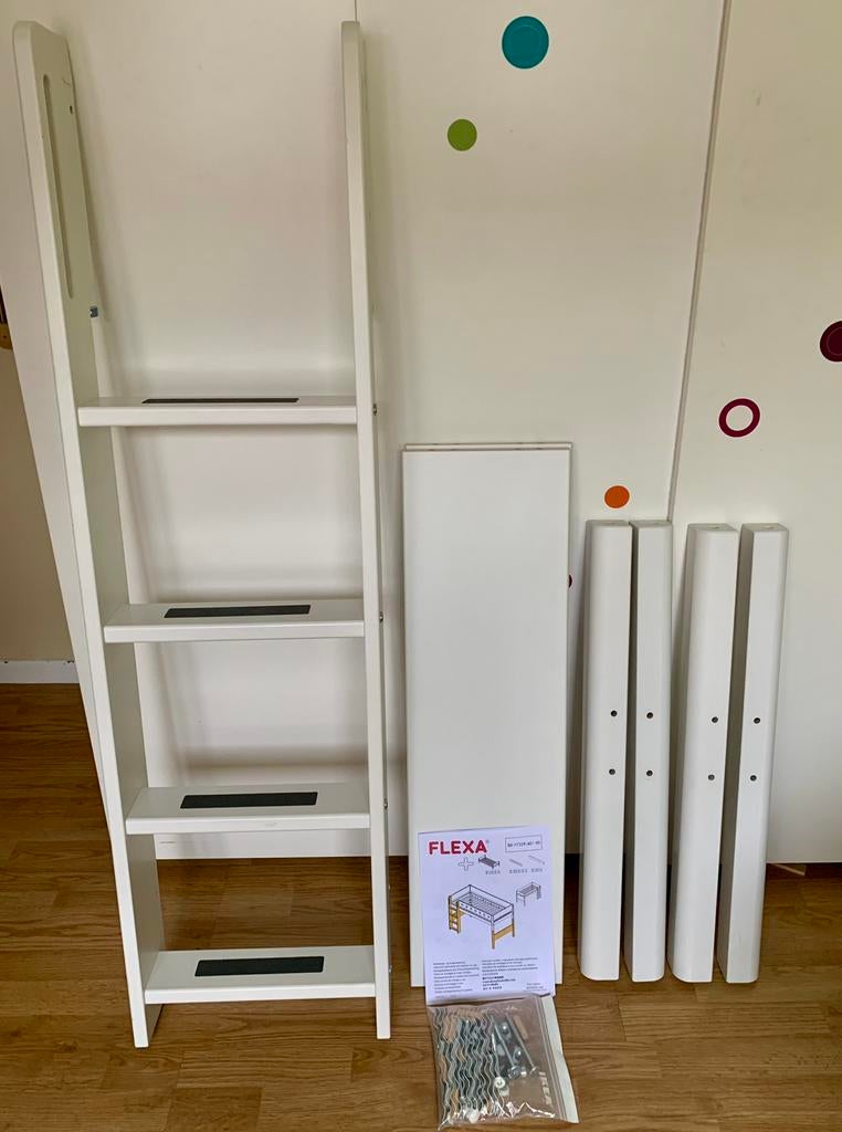 Kit de rehausse lit FLEXA blanc - 4 marches, Enfants & Bébés, Chambre d'enfant | Lits superposés & Lits mezzanines, Enlèvement