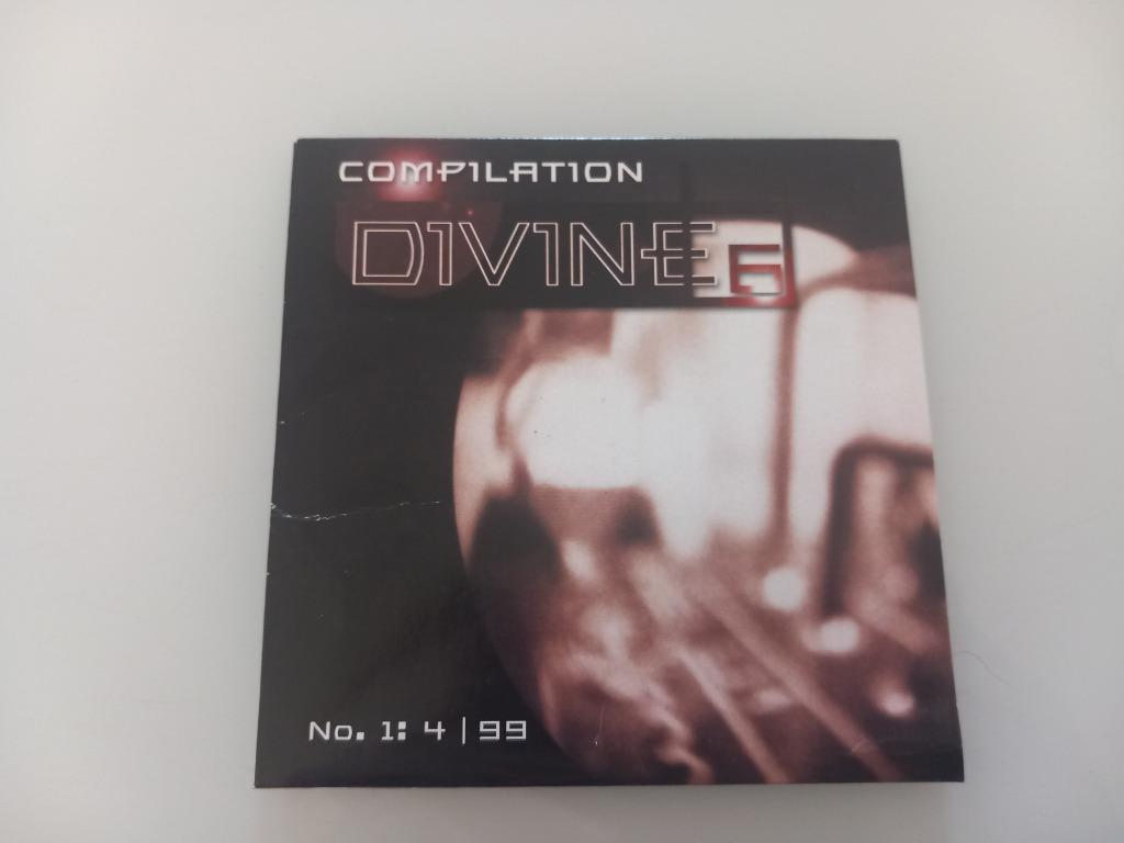 CD Compilation Divine Gothic Rock Darkwave EBM New Wave, Ophalen of Verzenden, Zo goed als nieuw, Alternative