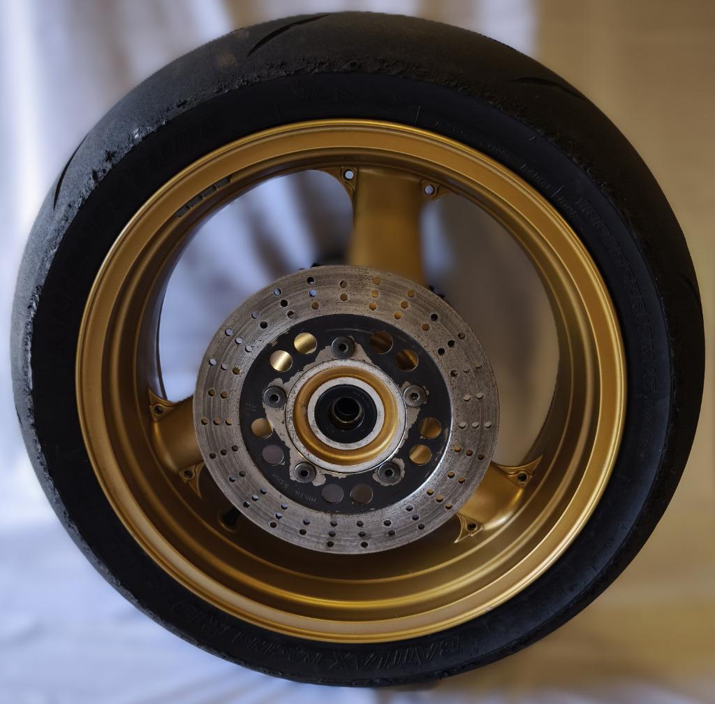 KAWASAKI ZZR 1200 ACHTERWIEL + SCHIJF + TANDWIEL, Motoren, Ophalen, Gebruikt