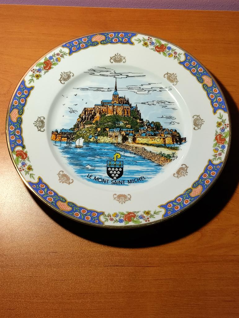 Mont Saint Michel Limoges Harreau France bord 24,5 cm, Ophalen