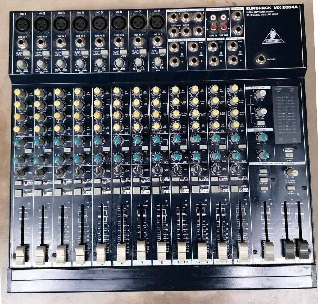 Behringer Eurorack MX2004A Mélangeur micro/ligne 20 canaux, Musique & Instruments, Tables de mixage, Utilisé, 20 canaux ou plus