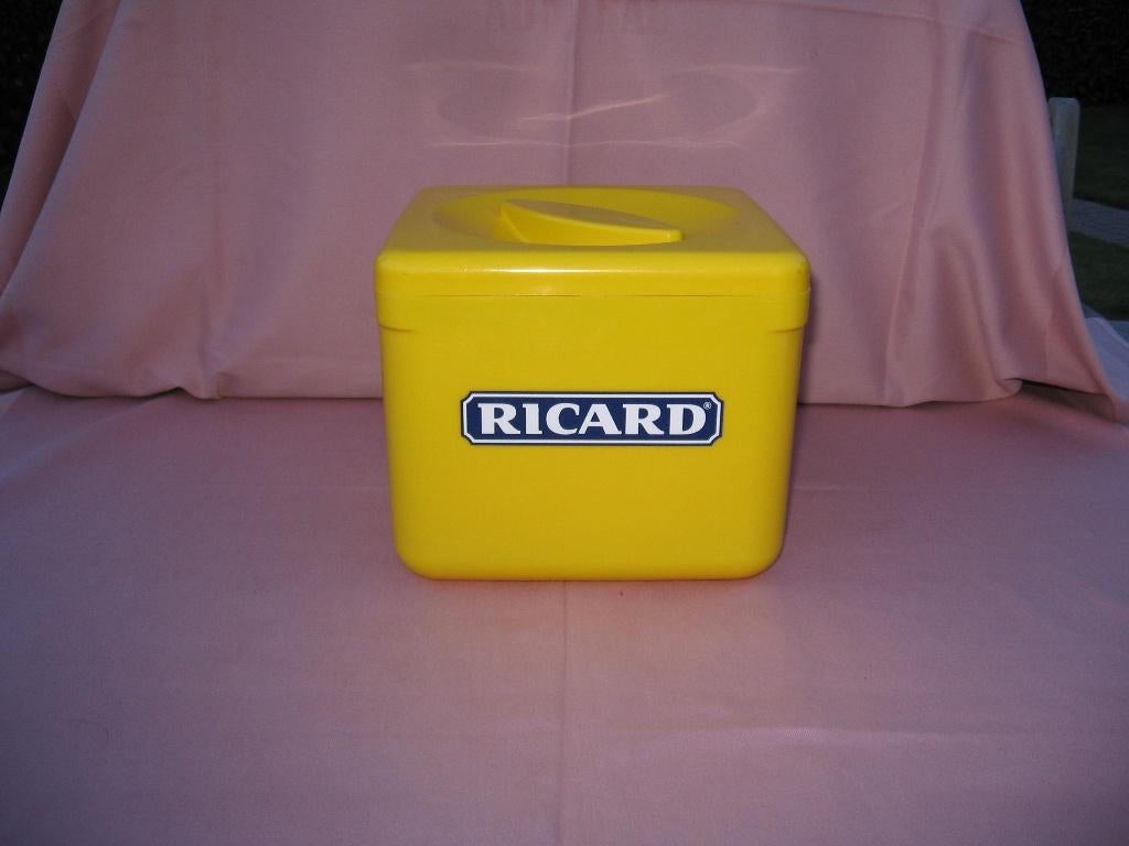 Ricard ijsemmer plastiek geel vierkant., Verzamelen, Ophalen of Verzenden, Gebruikt, Gebruiksvoorwerp