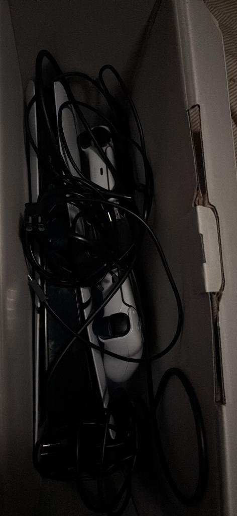 Ps5 digitale slim 2-controllers, Games en Spelcomputers, Ophalen of Verzenden, Gebruikt, Playstation 5 Digital