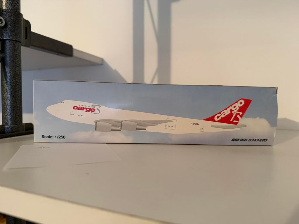 Cargo Boeing 747 schaalmodel 1:250 in doos, Ophalen, Zo goed als nieuw, Schaalmodel