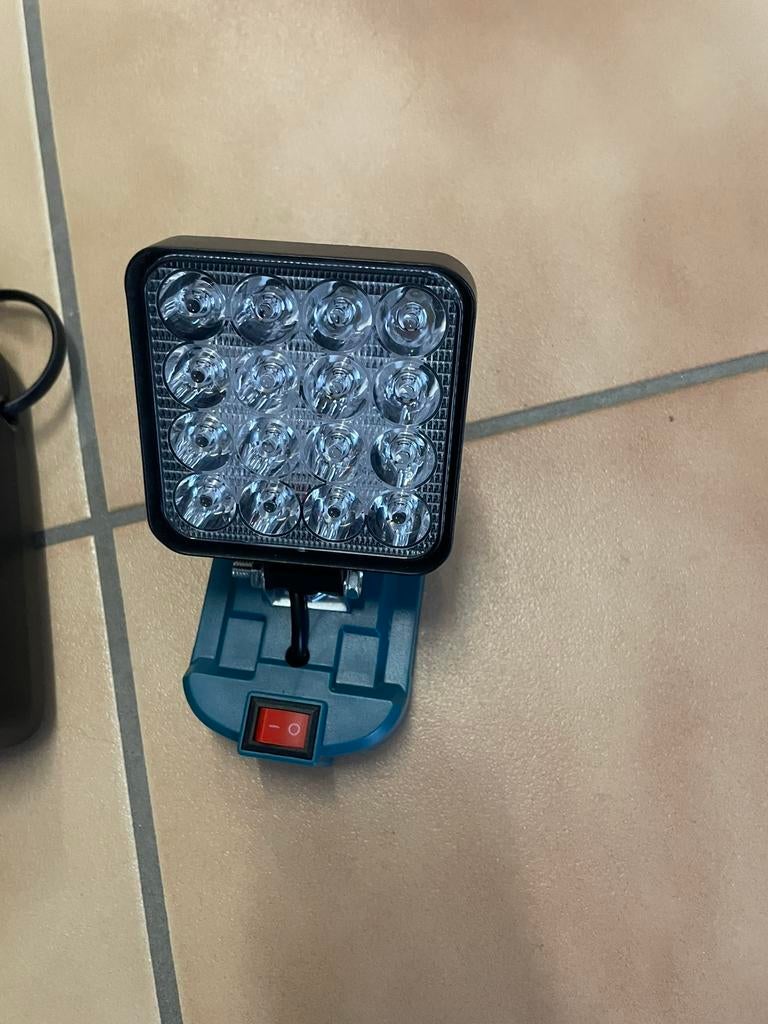 Makita lampe, Ophalen, Zo goed als nieuw, Lamp