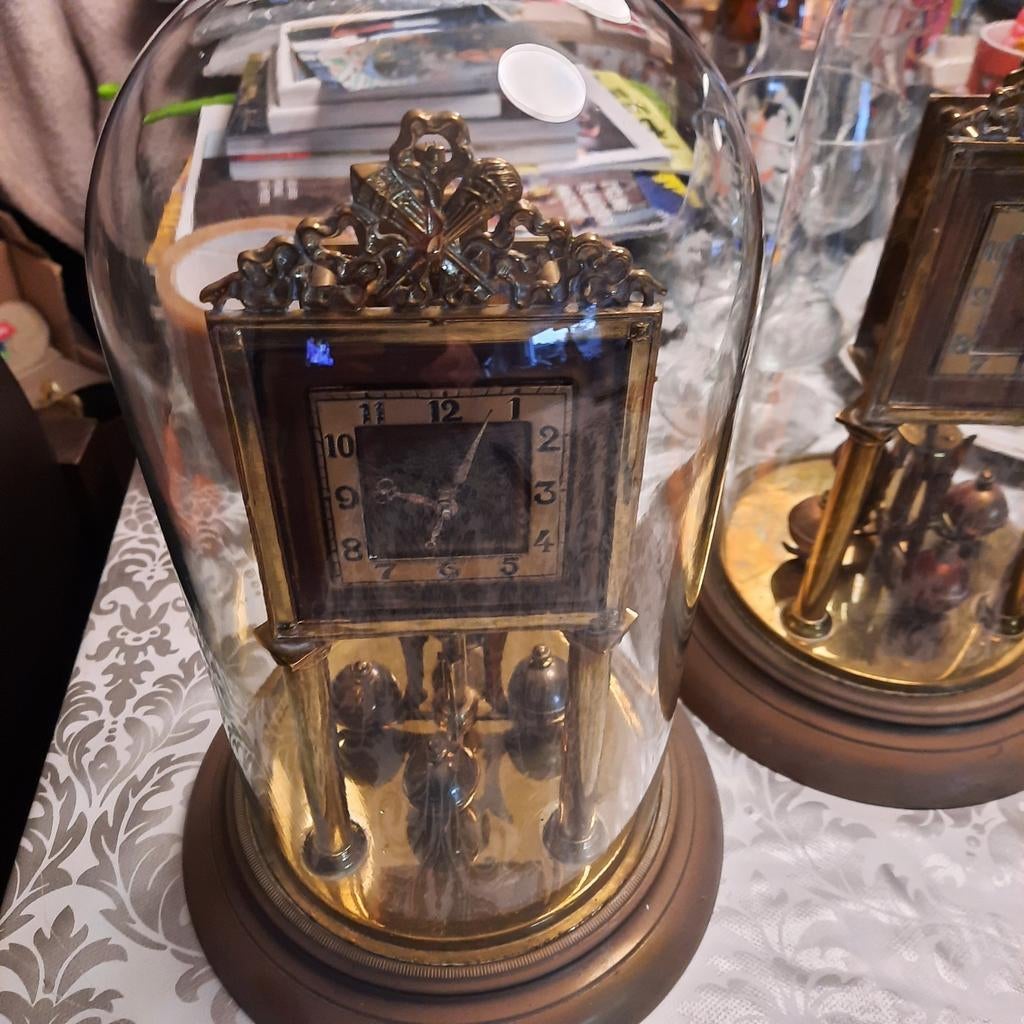 Des cloches sous une cloche, des antiquités ! 2 pièces (diff, Antiquités & Art, Antiquités | Horloges, Enlèvement