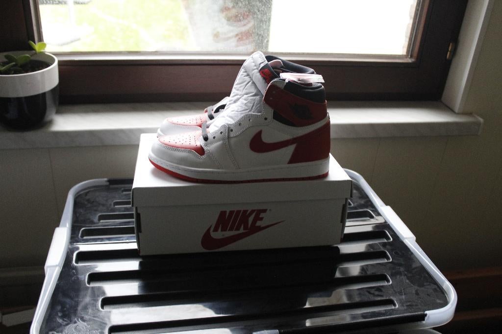 Jordan 1 High Heritage, Kleding | Heren, Wit, Nieuw, Ophalen of Verzenden, Sneakers