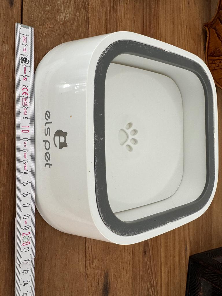 WATERBAK HOND, Dieren en Toebehoren, Ophalen