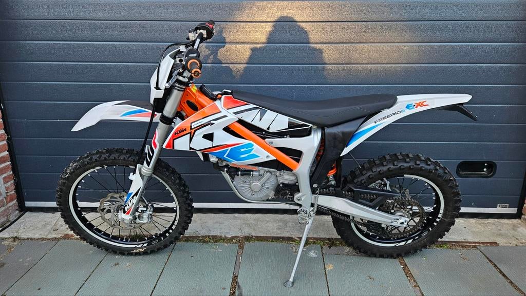 KTM FREERIDE E-XC ELEKTRISCHE ENDURO 2018, Motoren, Particulier, Enduro, 11 kW of minder, Minimaal motorrijbewijs A1