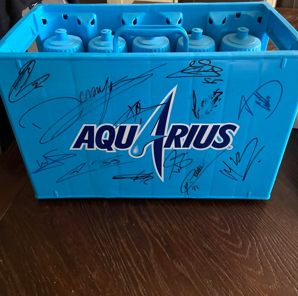 Gesigneerde rode duivels drinkbak, Verzamelen, Ophalen of Verzenden, Zo goed als nieuw, Overige typen