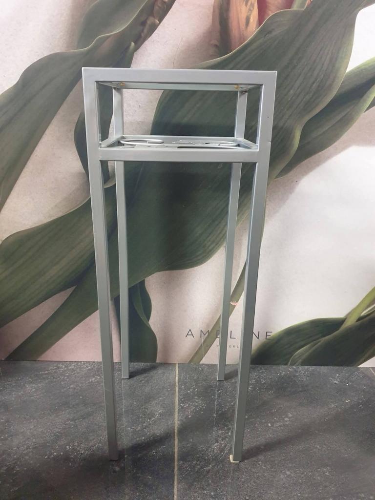 Metalen plantenstaander H 80 cm, Ophalen