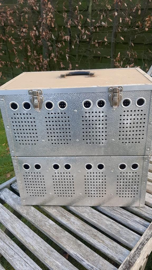 Duiven korven, Ophalen, Zo goed als nieuw