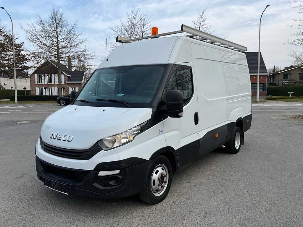 2017 Iveco 40C/35 Lichte vrachtwagen, Auto's, Overige Auto's, Bedrijf, Diesel, Overige carrosserie, Gebruikt