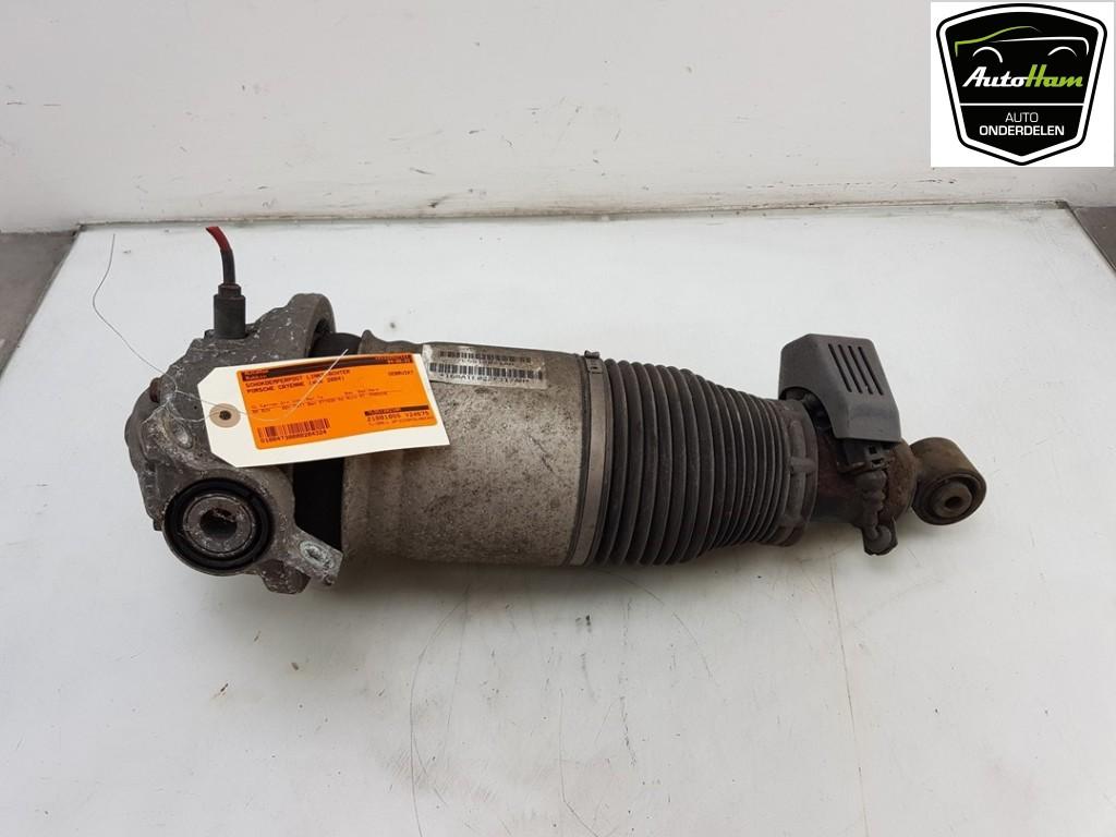 AMORTISSEUR ARRIÈRE GAUCHE Porsche Cayenne (9PA), Autos : Pièces & Accessoires, Porsche Deutschland GmbH, Porscheplatz 1
70435  Stuttgart, DE