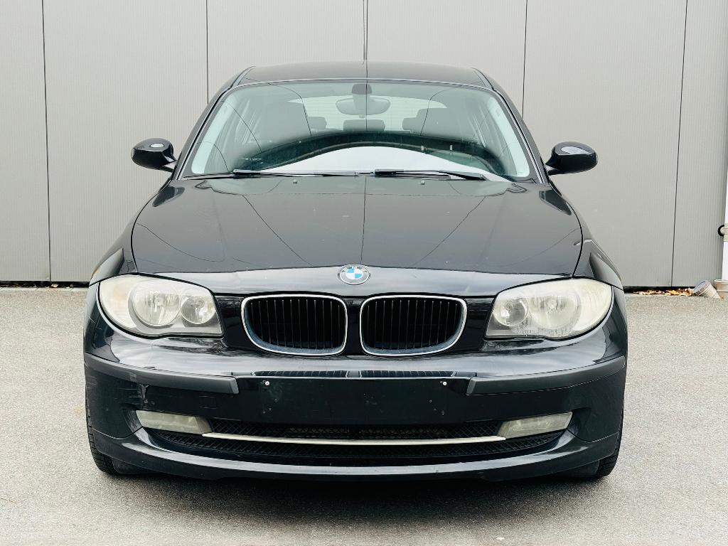 Bmw e87 116i 122pk airco start/stop benzine lezok, Auto's, BMW, 90 kW, Zwart, 4 cilinders, Zwart