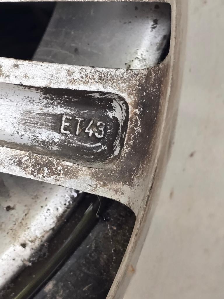 jante seat ibiza, 215 mm, 16 pouces, Véhicule de tourisme, Pneus été