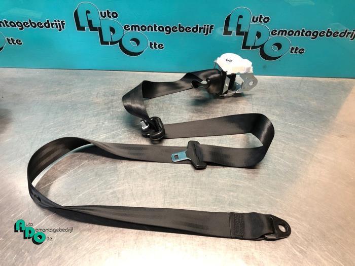 Veiligheidsgordel rechts-achter van een Alfa Romeo Giulietta, Gebruikt, -, -, Ophalen of Verzenden